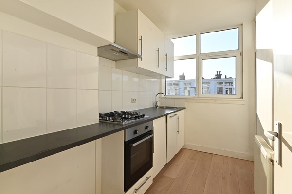 Medium property photo - Naarderstraat 131, 2574 PE Den Haag